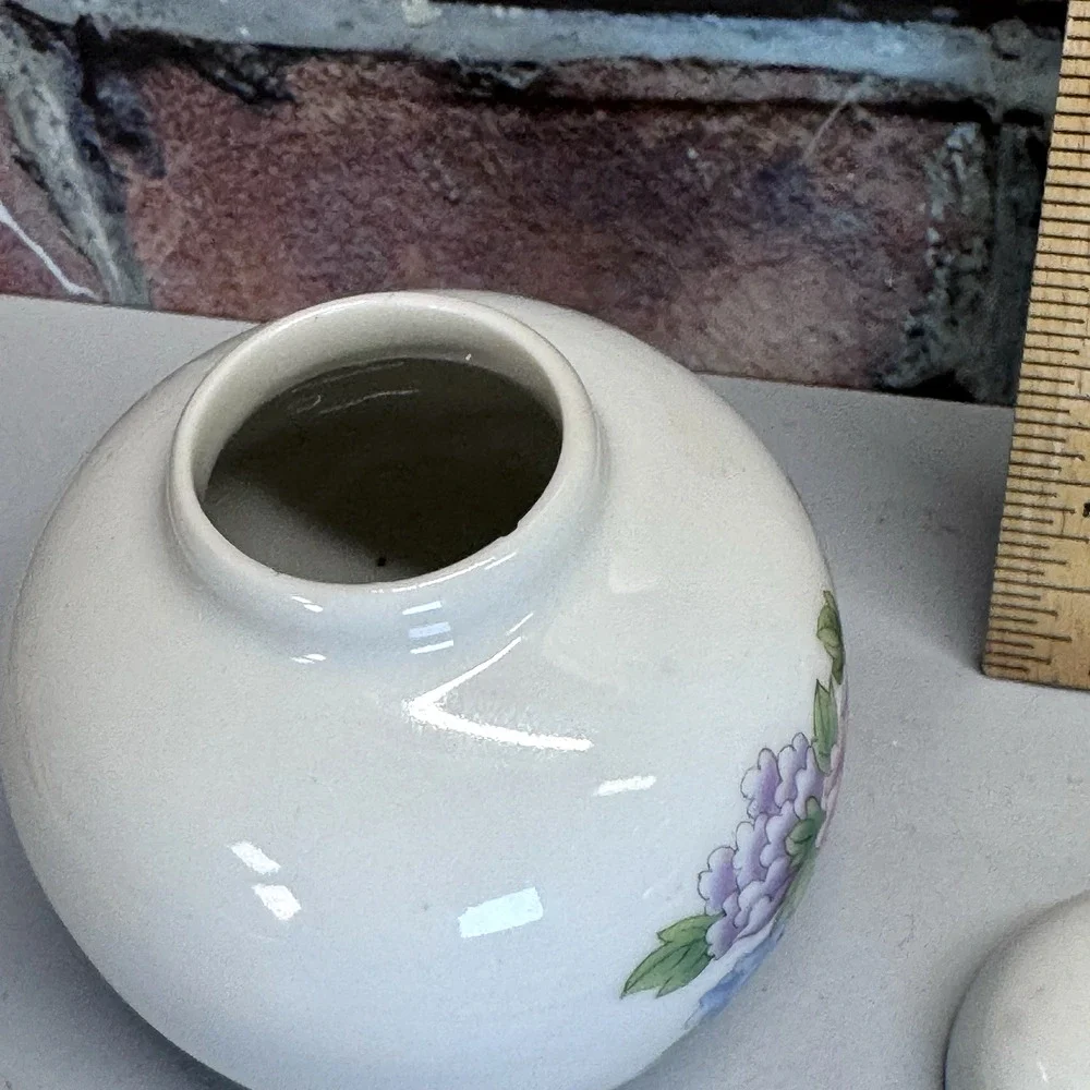 Vintage Mini Chinese Ginger Jar w‎ Lid Floral Peonies Porcelain Asian 2.5